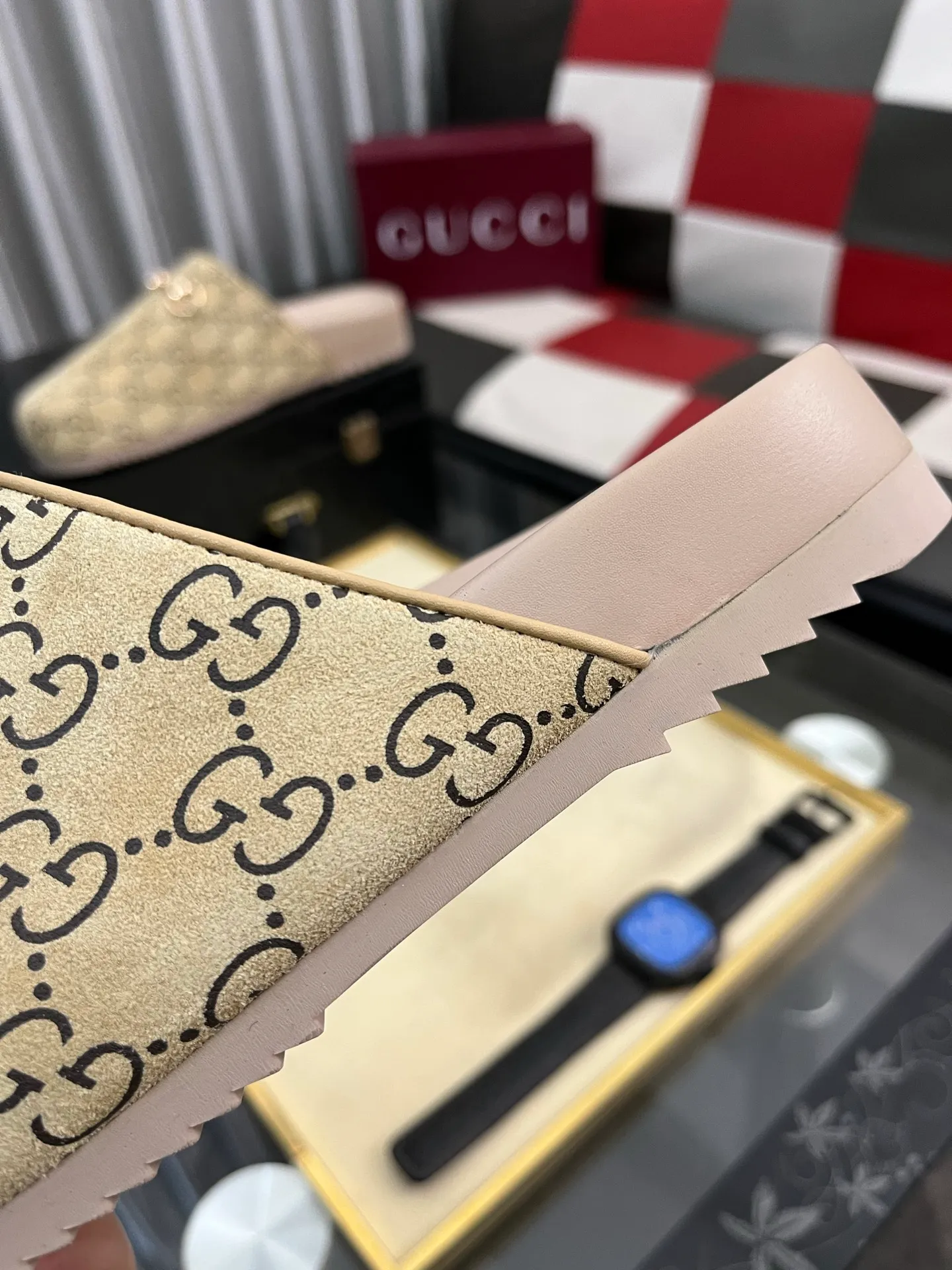 Ex-factory price: 420⌚️⌚️[Gucci] 2025 new season half-slip men's shoes, made of Italian imported first-layer frosted cowhide➕sheepskin lining, original hardware buckle, original combination wear-resistant outsole, real shot 🎬 Very comfortable on the feet, size 38-44